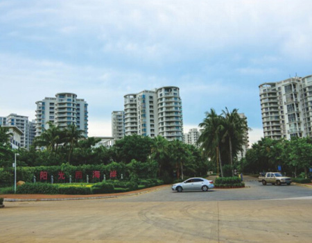?？陉柟馕骱０?></div><!-- 圖片大小 500*300 -->
                <div   id=